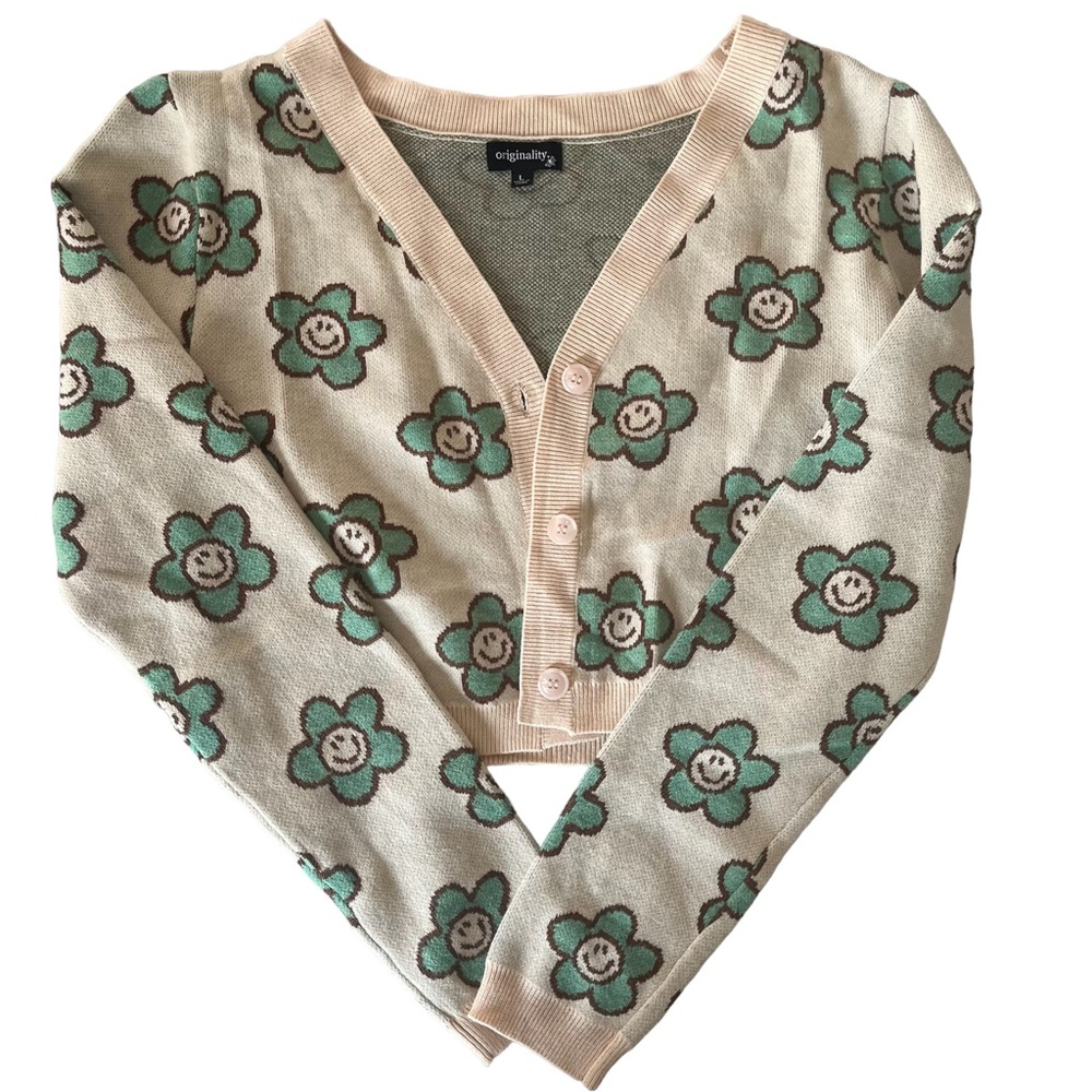 Fitted Cropped Daisy Smiley Face Girls Cardigan